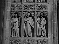 Reims, Cathedrale, Facade occidentale, Revers, De Moise a Marie et la Sainte Famille (scene 1) (2 prophetes et un roi) (3)